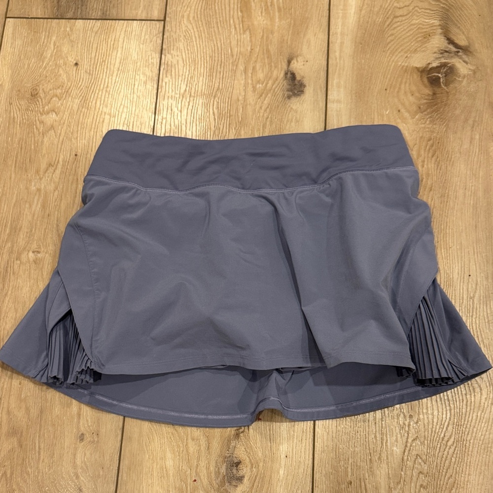 Lululemon skirt, 8